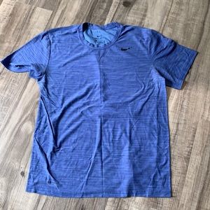 💙Nike Dri-Fit size M💙